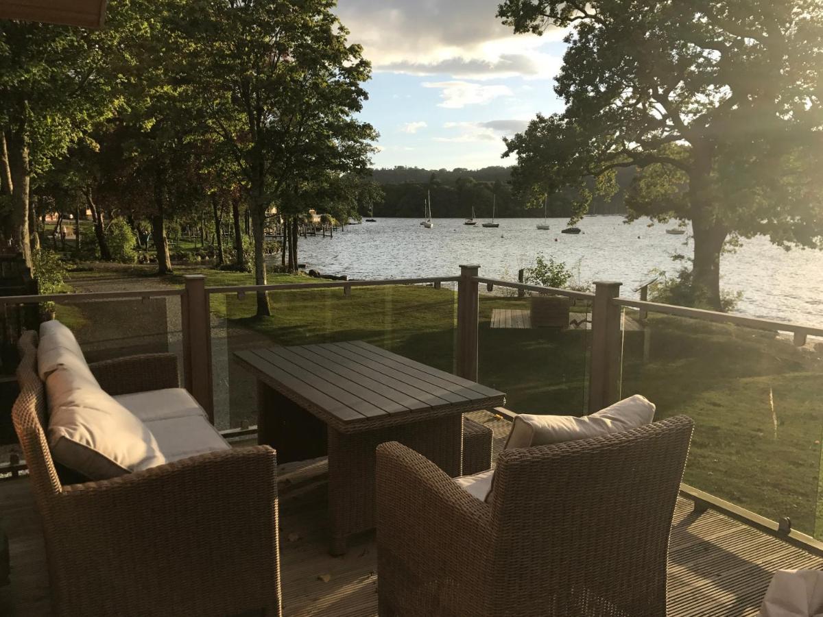Loubi'S Lakeside Lodge Windermere Exterior photo